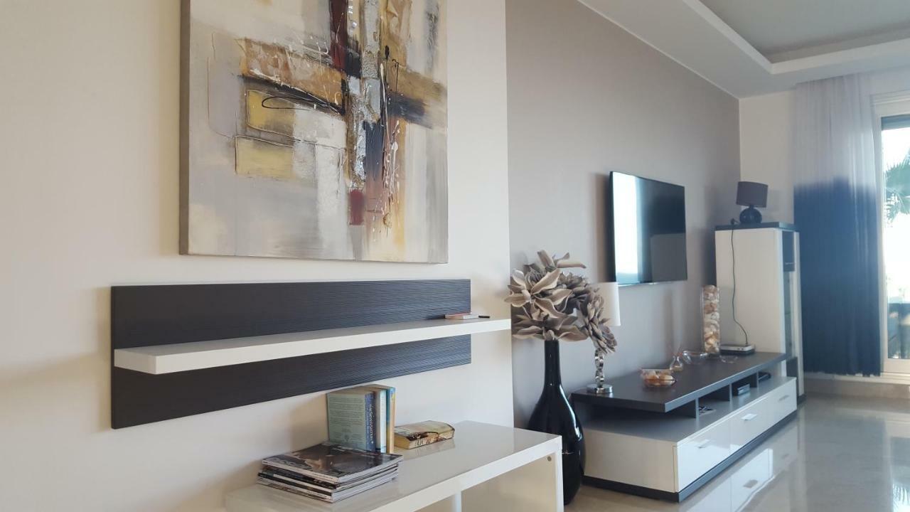 Horizon Beach Apartment エステポナ エクステリア 写真
